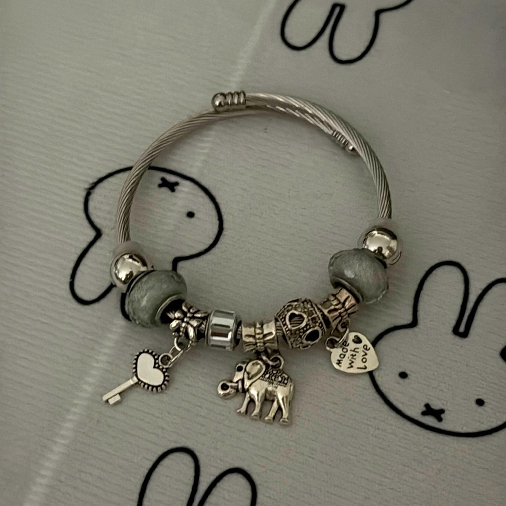 Elephant Charms Bracelet